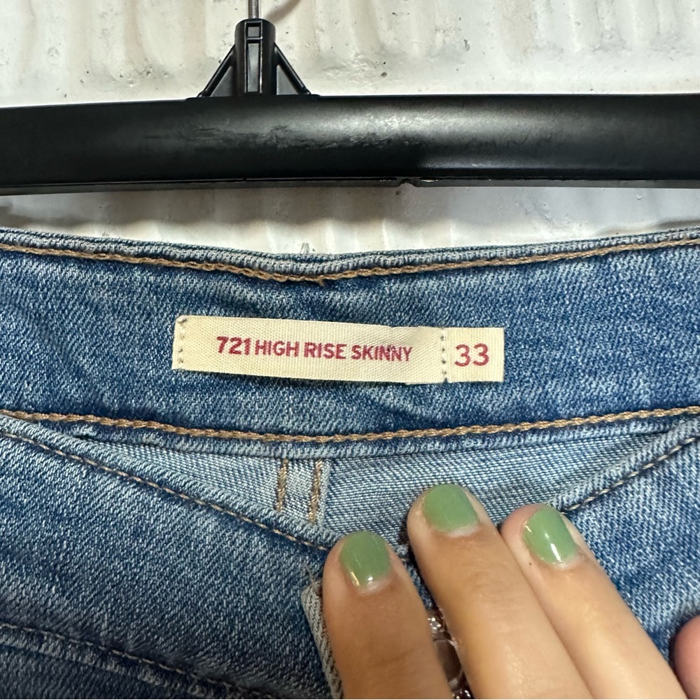 Levi’s 721 High Rise Skinny Jeans – Ripped Raw Hem (NWT) - Picture 11 of 13